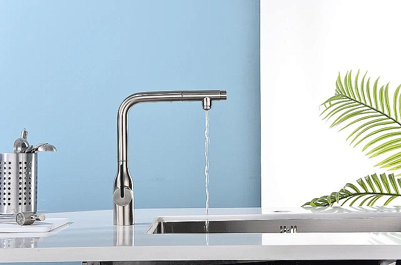 Смеситель для кухни Paulmark Viper Vi213105-BS брашированная сталь купить в интернет-магазине сантехники Sanbest