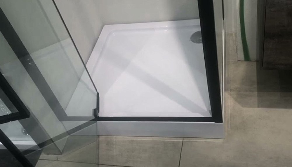 Душевой поддон Black&White Stellar Wind SQ-09H 900x900 купить в интернет-магазине Sanbest