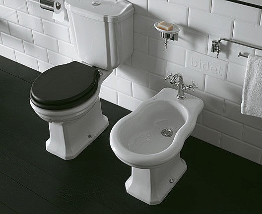 Унитаз напольный GLOBO Paestum PA004.BI белый/кнопка хром, с бачком купить в интернет-магазине Sanbest