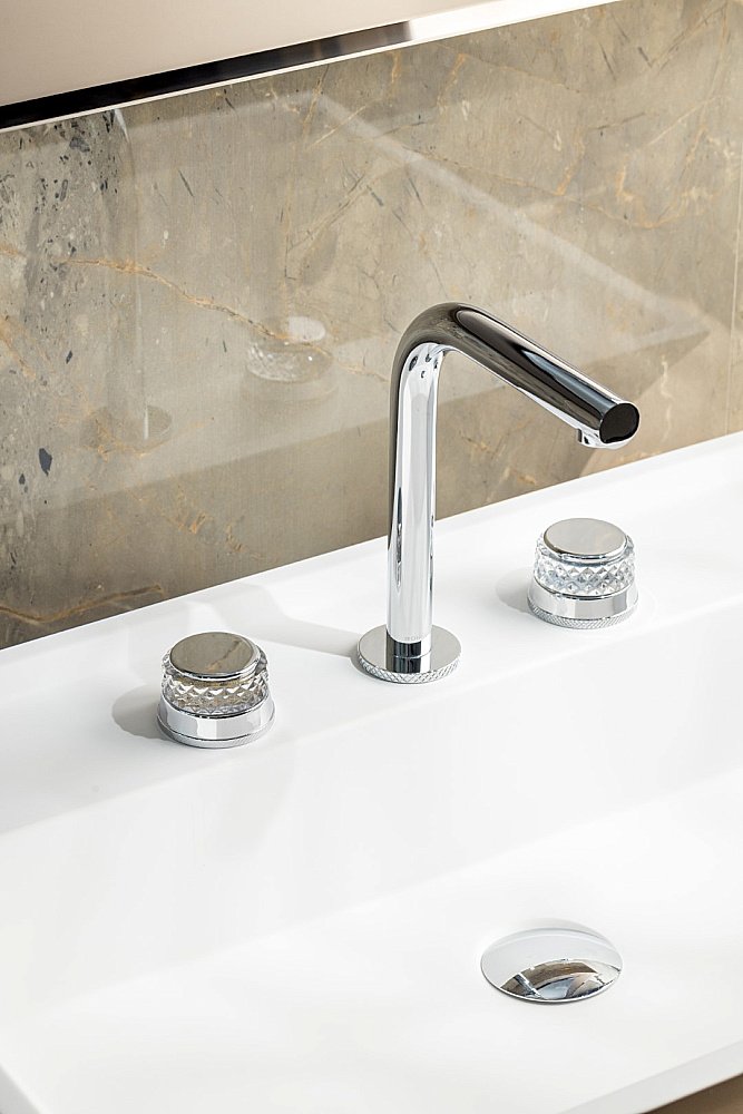 Смеситель для раковины Boheme AURA 152-CR-A хром купить в интернет-магазине сантехники Sanbest