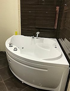 Ванна с гидромассажем Радомир Сандра 2-83-2-0-0-221 149х149 ЛЮКС ХРОМ белая купить в интернет-магазине Sanbest