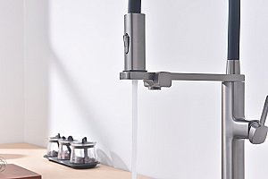 Смеситель для кухни Vincea VKF-119GM вороненая сталь купить в интернет-магазине сантехники Sanbest