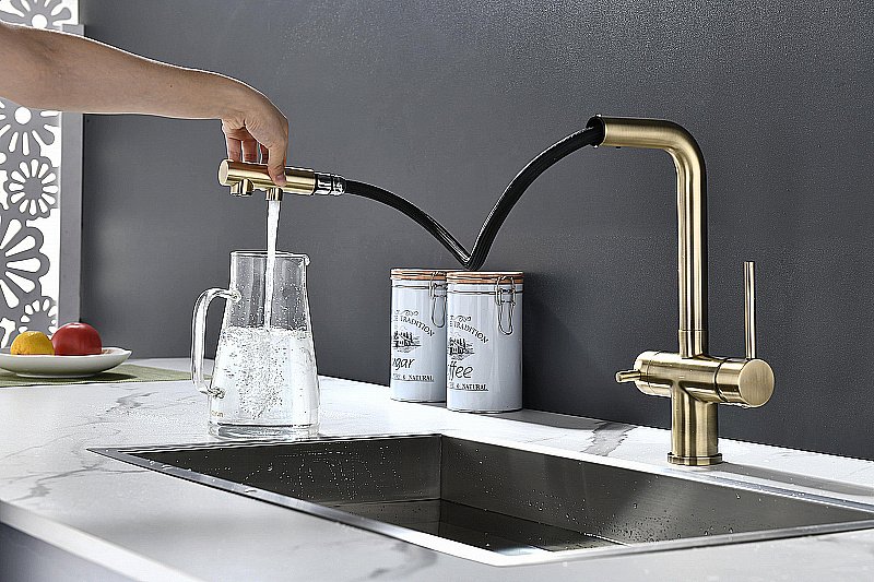 Смеситель для кухни Paulmark Serpentine Se213222-BR бронза купить в интернет-магазине сантехники Sanbest