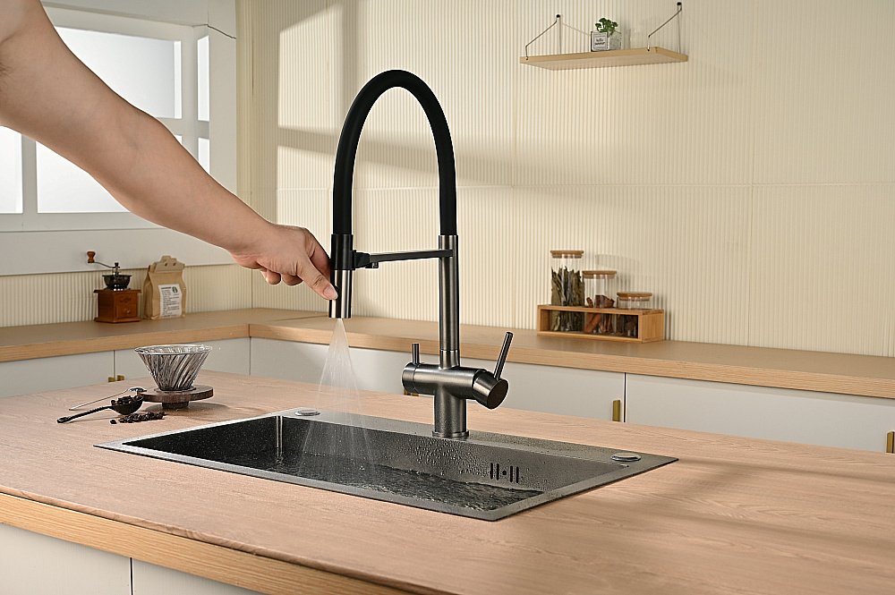 Смеситель для кухни Vincea VKF-120GM вороненая сталь купить в интернет-магазине сантехники Sanbest