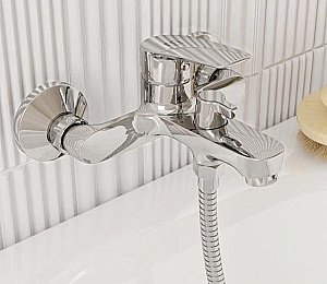 Смеситель для ванны Milardo Horizont HORSB02M02 хром купить в интернет-магазине сантехники Sanbest