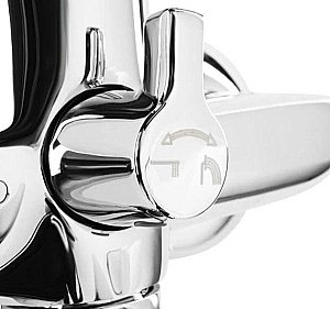 Смеситель для ванны Milardo Niagara NIASBLCM10 хром купить в интернет-магазине сантехники Sanbest