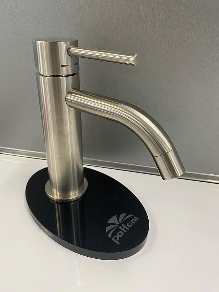 Смеситель для раковины Paffoni Light LIG071ST купить в интернет-магазине сантехники Sanbest