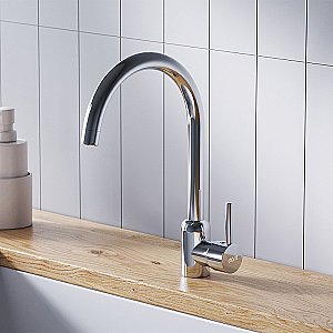 Смеситель для кухни Dorff Logic D3007000 хром купить в интернет-магазине сантехники Sanbest