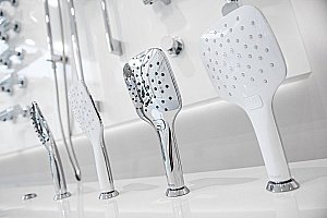 Душевая лейка Ravak Air 958.00 хром купить в интернет-магазине сантехники Sanbest