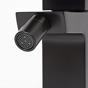 Инсталляция для биде со смесителем WasserKraft Naab 86BDT.050.BL.SQ2006 черная панель/смеситель черный Soft-touch купить в интернет-магазине сантехники Sanbest