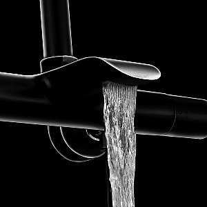 Душевая система Vincea Esse VSFS-1E1TMB черная матовая купить в интернет-магазине сантехники Sanbest