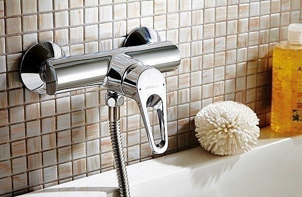 Смеситель для душа Bravat DROP-D F948162C-01 купить в интернет-магазине сантехники Sanbest