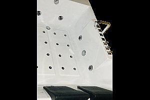 Акриловая ванна Royal Bath Triumph De Luxe RB665100DL 180x120 белая с гидромассажем купить в интернет-магазине Sanbest