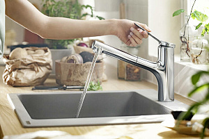 Смеситель для кухни Hansgrohe Zesis M33 74800000 хром купить в интернет-магазине сантехники Sanbest