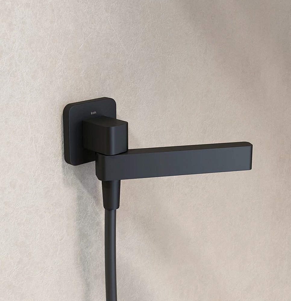 Излив Iddis Slide SLIBL0Si63 черный матовый купить в интернет-магазине сантехники Sanbest