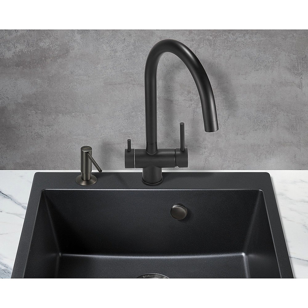 Смеситель для кухни Milacio Ultra MCU.554.TB черный купить в интернет-магазине сантехники Sanbest