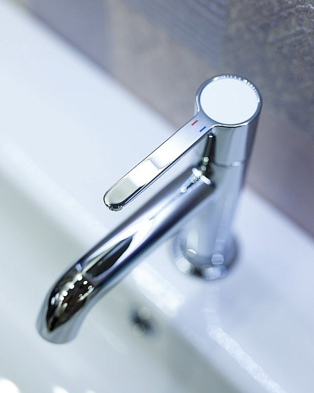 Смеситель для раковины Cezares ECO-LS-01-W0 хром купить в интернет-магазине сантехники Sanbest