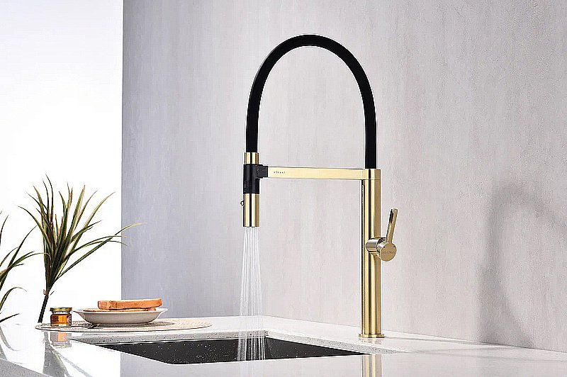 Смеситель для кухни Paulmark Leader Le214101-LG светлое  золото купить в интернет-магазине сантехники Sanbest