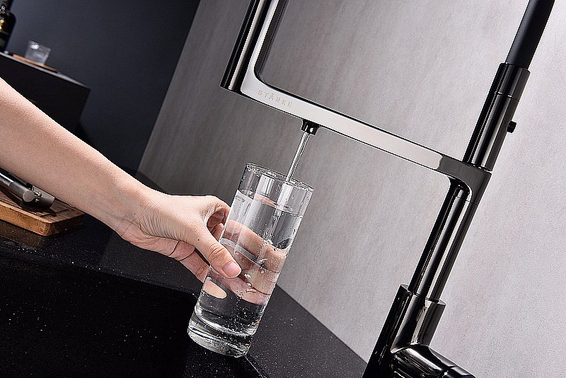 Смеситель для кухни Paulmark Tornado To213402-GB черный глянцевый купить в интернет-магазине сантехники Sanbest