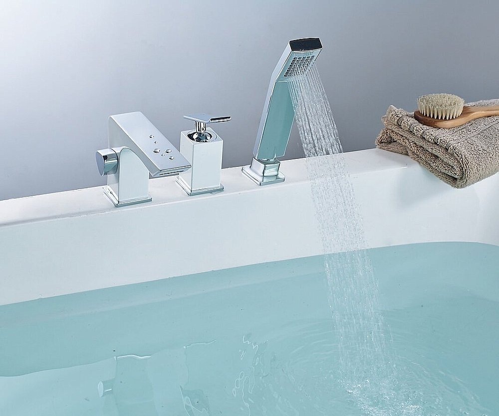 Смеситель для ванны Lemark Contest LM5845CW купить в интернет-магазине сантехники Sanbest