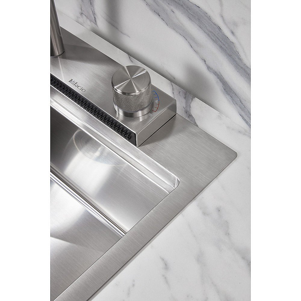 Смеситель для кухни Milacio Ultra MCU.556.SS нержавеющая сталь купить в интернет-магазине сантехники Sanbest