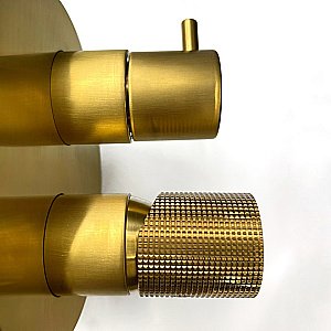 Смеситель для душа PAINI Cox grip 7GPJ6911 золото матовое купить в интернет-магазине сантехники Sanbest