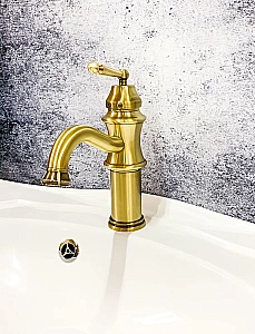 Смеситель для раковины Milacio Yeste MC.508.BR бронза купить в интернет-магазине сантехники Sanbest