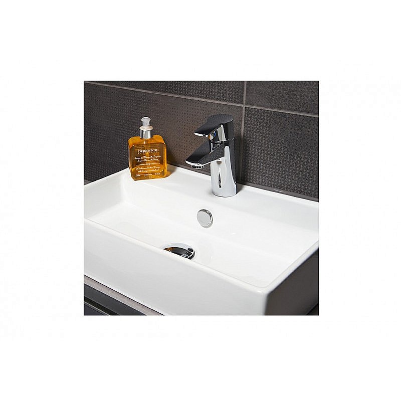 Смеситель для раковины Oras Cubista 2804 купить в интернет-магазине сантехники Sanbest