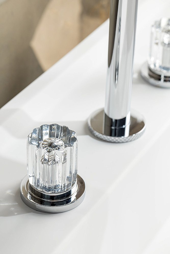 Смеситель для раковины Boheme ELEGANTE 152-CR-EL хром купить в интернет-магазине сантехники Sanbest