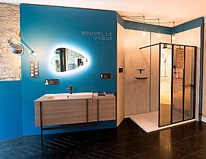 Душевое ограждение Jacob Delafon Nouvelle Vague 70 стекло зеркальное/профиль черный купить в интернет-магазине Sanbest