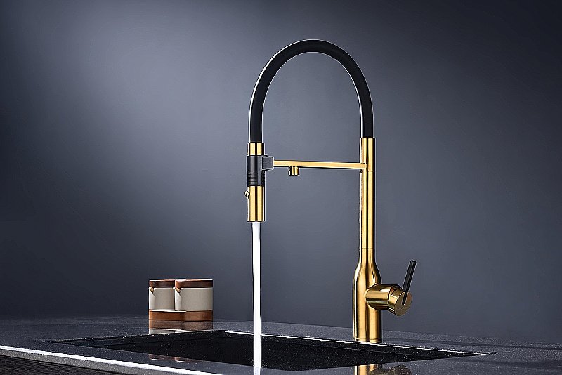 Смеситель для кухни Paulmark Magneto One Ma213188-BG брашированное золото купить в интернет-магазине сантехники Sanbest