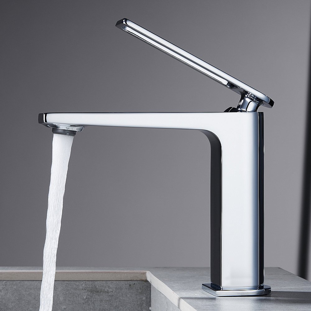 Смеситель для раковины Black&White Universe UK9901С хром купить в интернет-магазине сантехники Sanbest