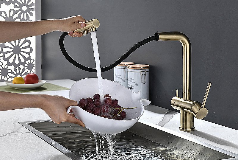 Смеситель для кухни Paulmark Serpentine Se213222-BR бронза купить в интернет-магазине сантехники Sanbest