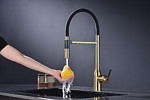 Смеситель для кухни Paulmark Magneto One Ma213188-BG брашированное золото купить в интернет-магазине сантехники Sanbest