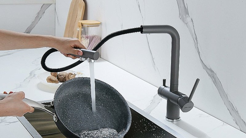 Смеситель для кухни Paulmark Serpentine Se213222-GRM серый металлик купить в интернет-магазине сантехники Sanbest