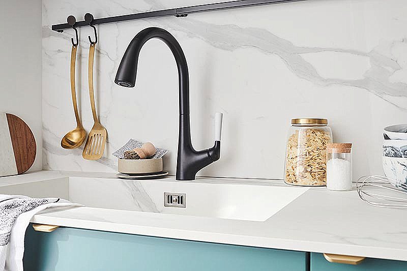 Смеситель для кухни Jacob Delafon MALLECO  E562-BL матовый черный купить в интернет-магазине сантехники Sanbest