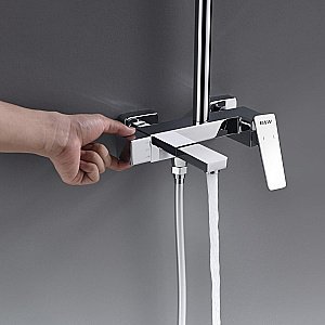 Душевая система Black&White Universe UK8500C хром купить в интернет-магазине сантехники Sanbest