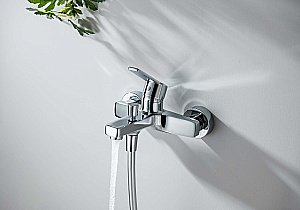 Смеситель для ванны Aquatek Лугано AQ1740CR хром купить в интернет-магазине сантехники Sanbest