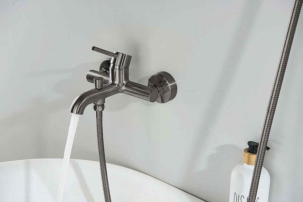 Смеситель для ванны Aquatek Европа AQ1349BGM оружейная сталь купить в интернет-магазине сантехники Sanbest