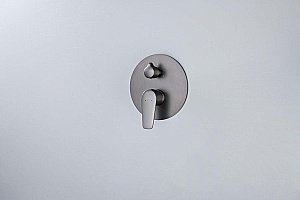 Смеситель для ванны Aquatek Бетта AQ1147BGM оружейная сталь купить в интернет-магазине сантехники Sanbest