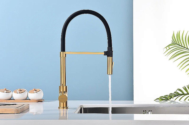 Смеситель для кухни Paulmark Halt Ha214021-BG матовое золото купить в интернет-магазине сантехники Sanbest