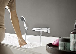 Смеситель для ванны Hansgrohe Vivenis 75420700 белый матовый купить в интернет-магазине сантехники Sanbest