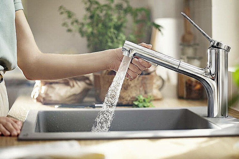 Смеситель для кухни Hansgrohe Zesis M33 74800000 хром купить в интернет-магазине сантехники Sanbest