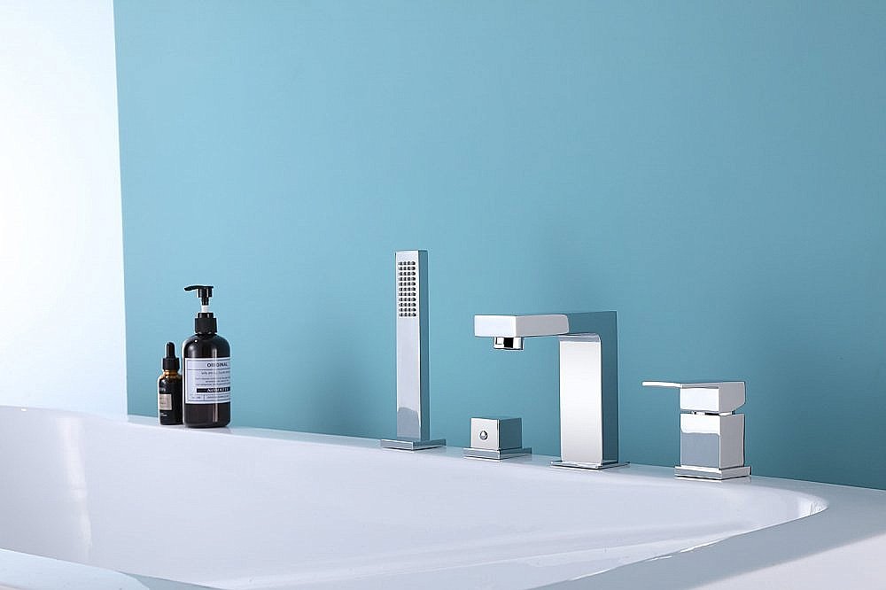 Смеситель для ванны ABBER Daheim AF8213 купить в интернет-магазине сантехники Sanbest