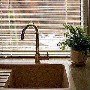 Смеситель для кухни PAINI Cox 78OT572LMKM золото купить в интернет-магазине сантехники Sanbest