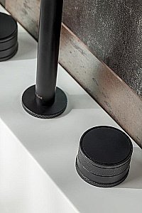 Смеситель для раковины Boheme Prestige 152-B-PR черный матовый купить в интернет-магазине сантехники Sanbest