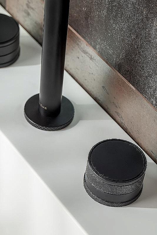 Смеситель для раковины Boheme Prestige 152-B-PR черный матовый купить в интернет-магазине сантехники Sanbest