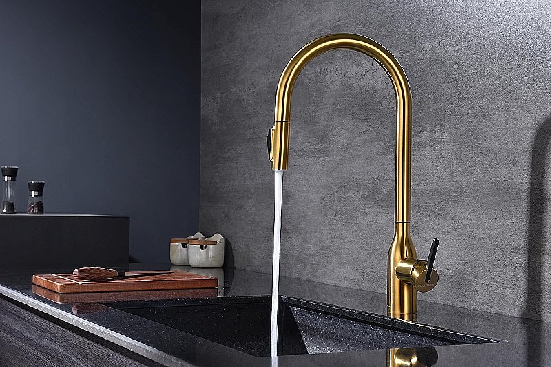 Смеситель для кухни Paulmark Universal Un213880-BG брашированное золото купить в интернет-магазине сантехники Sanbest
