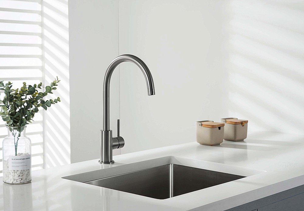 Смеситель для кухни Aquatek Европа AQ1382BGM оружейная сталь купить в интернет-магазине сантехники Sanbest