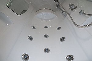 Душевая кабина Royal Bath RB100NRW-T 100x100 профиль хром/стекло прозрачное купить в интернет-магазине Sanbest